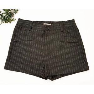 Gray Cuffed Pinstripe Shorts Size Medium